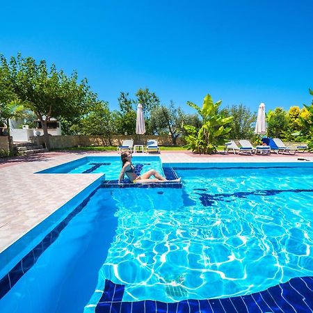 Villas Louloudaki Λούτρα Εξωτερικό φωτογραφία