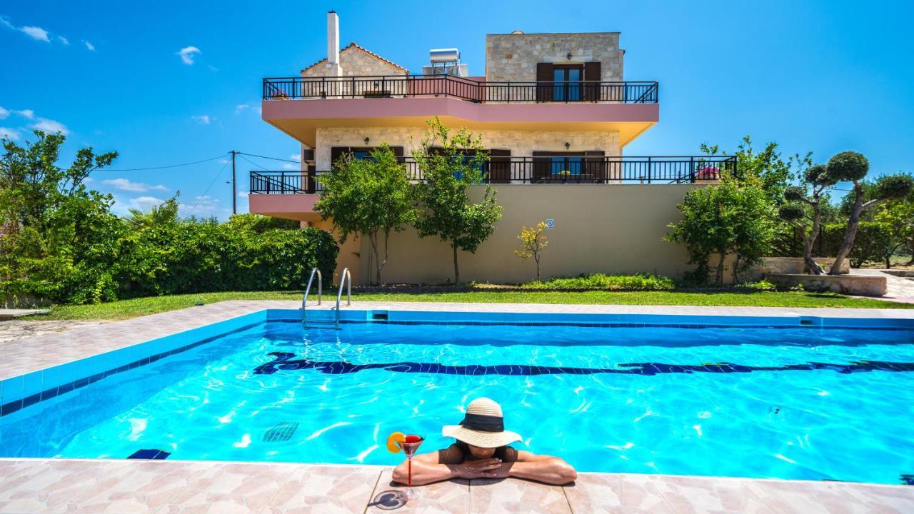 Villas Louloudaki Λούτρα Εξωτερικό φωτογραφία