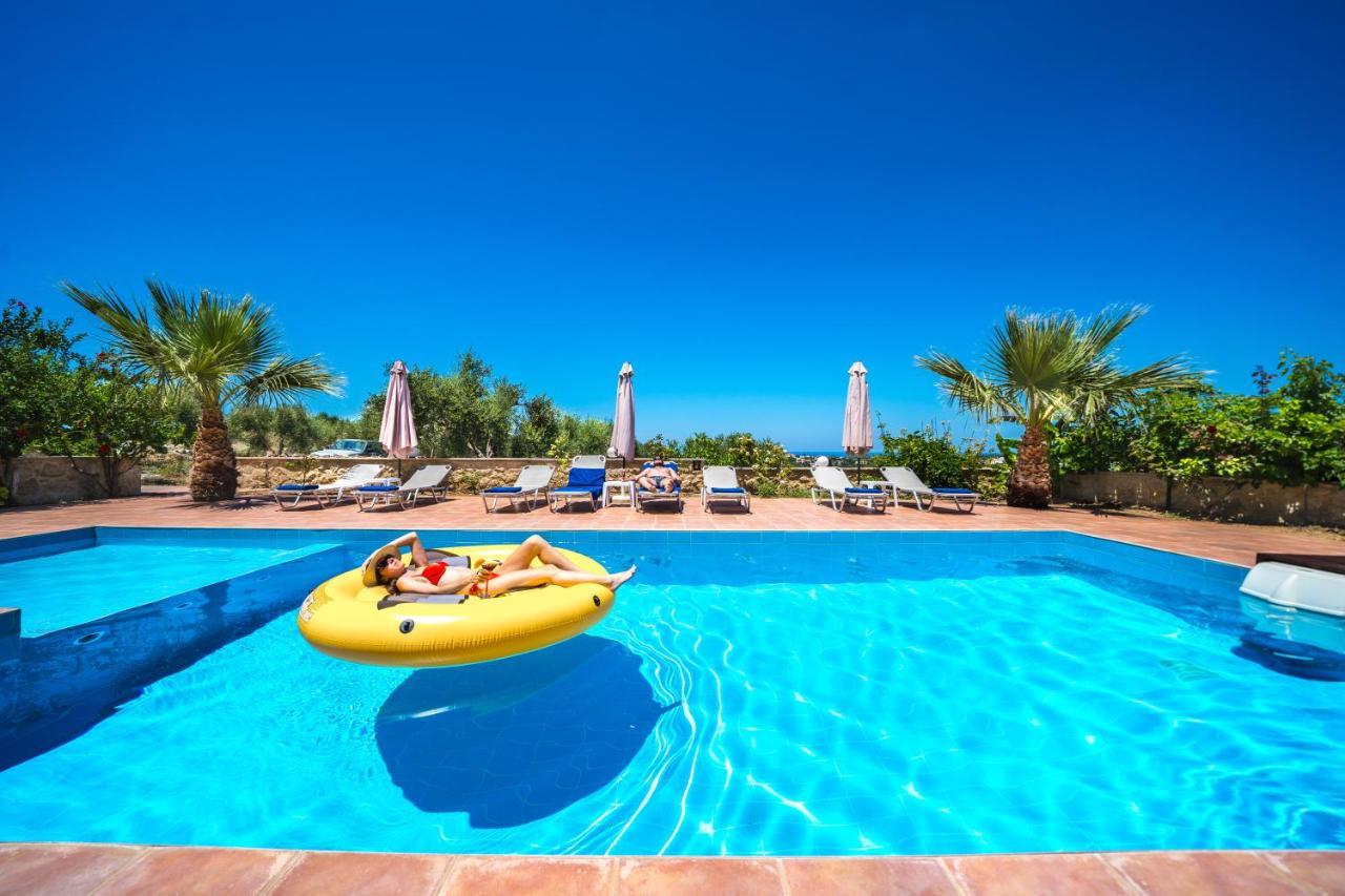 Villas Louloudaki Λούτρα Εξωτερικό φωτογραφία