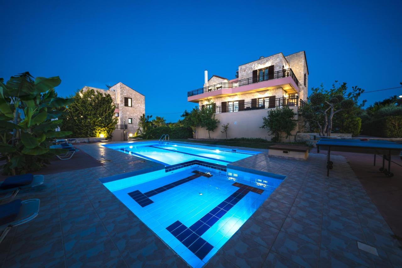 Villas Louloudaki Λούτρα Εξωτερικό φωτογραφία
