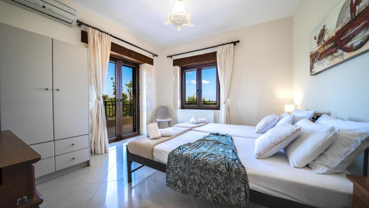 Villas Louloudaki Λούτρα Εξωτερικό φωτογραφία