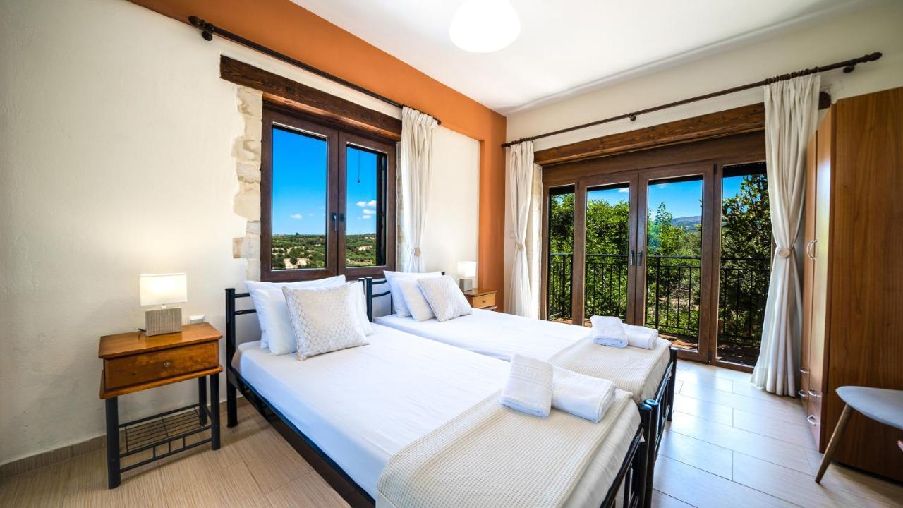 Villas Louloudaki Λούτρα Εξωτερικό φωτογραφία