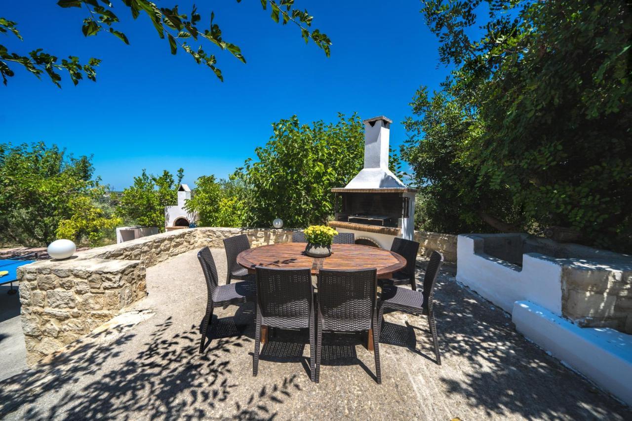 Villas Louloudaki Λούτρα Εξωτερικό φωτογραφία