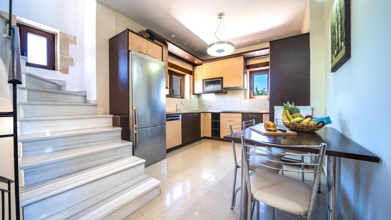 Villas Louloudaki Λούτρα Εξωτερικό φωτογραφία