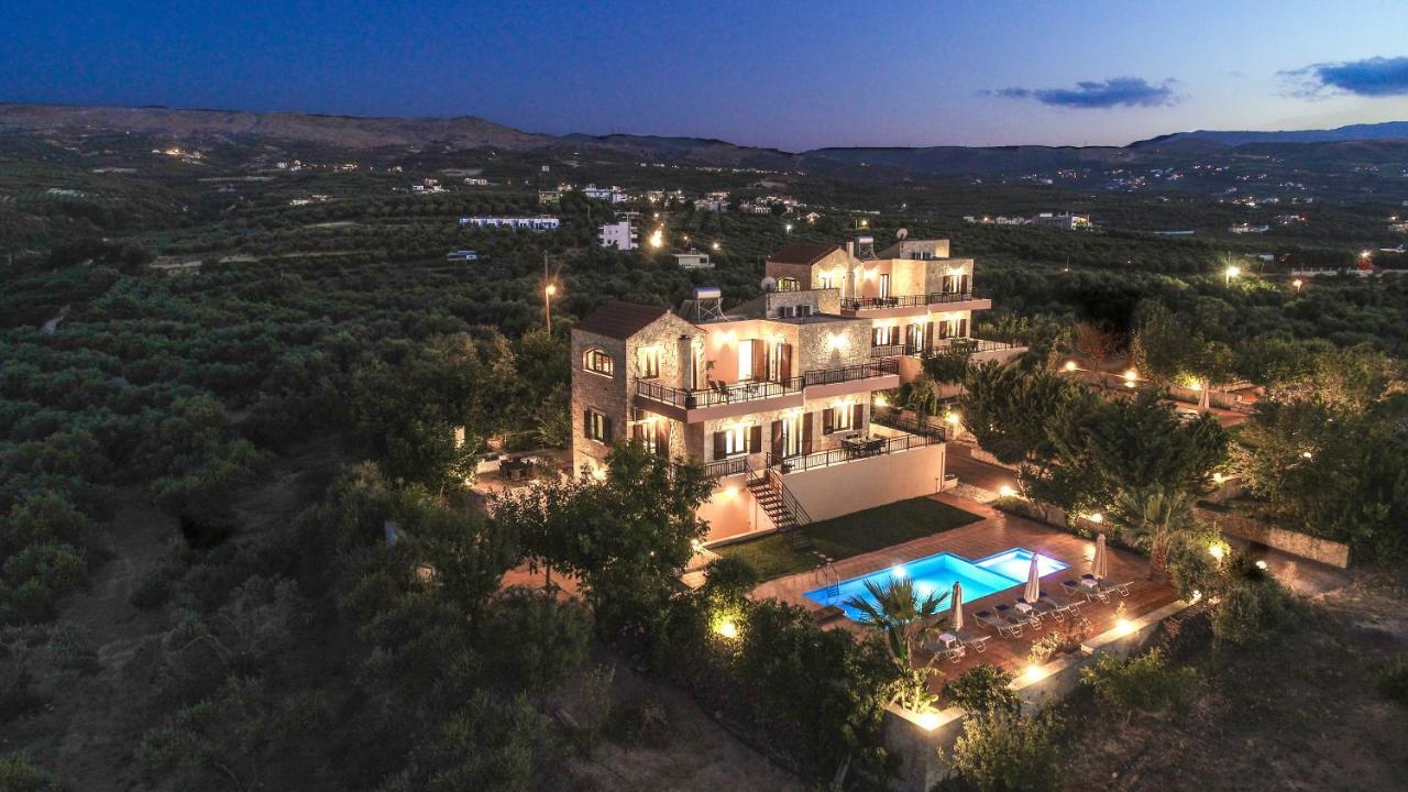 Villas Louloudaki Λούτρα Εξωτερικό φωτογραφία