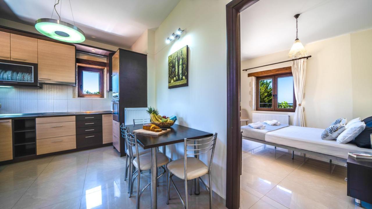 Villas Louloudaki Λούτρα Εξωτερικό φωτογραφία